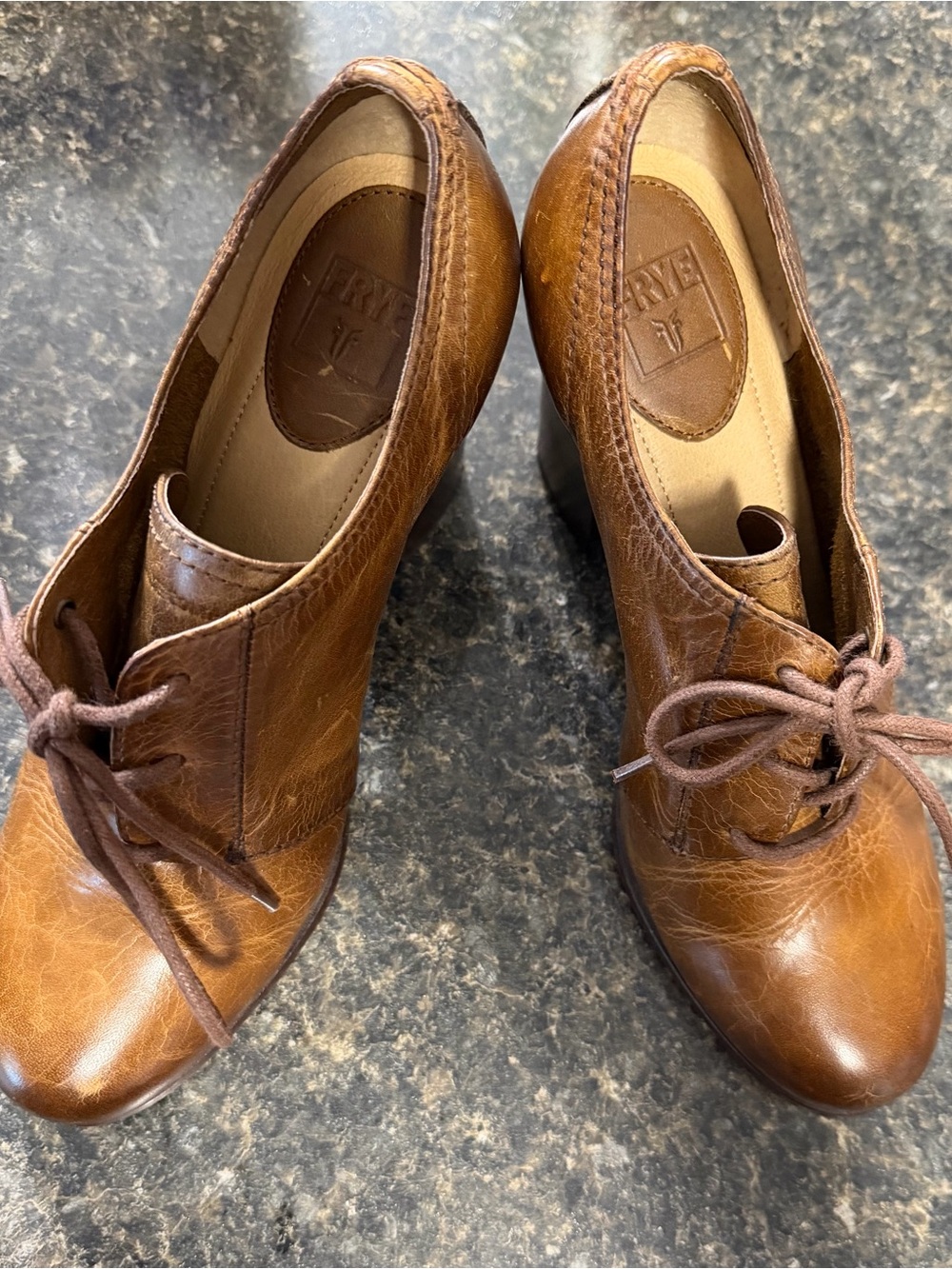 Frye Cognac Brown Leather Lace-Up Heeled Oxfords